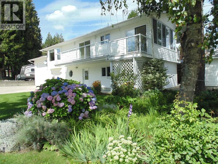 2274 10th Avenue  Castlegar BC V1N 2Z7 photo
