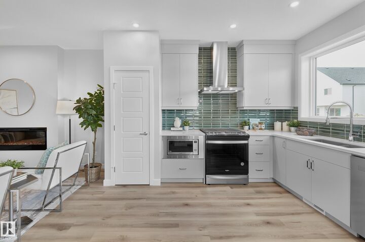 1218 Cristall Way SW  Edmonton AB T6W 5S5 photo