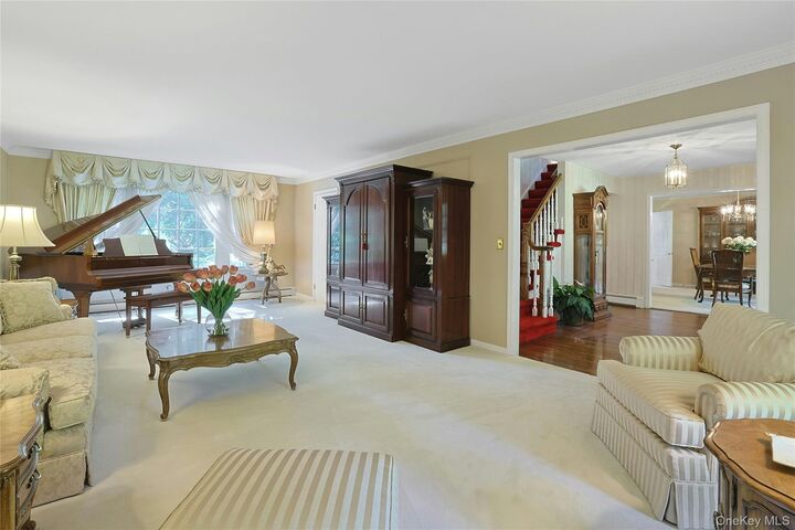 Property Photo:  2 Creighton Lane  NY 10510 