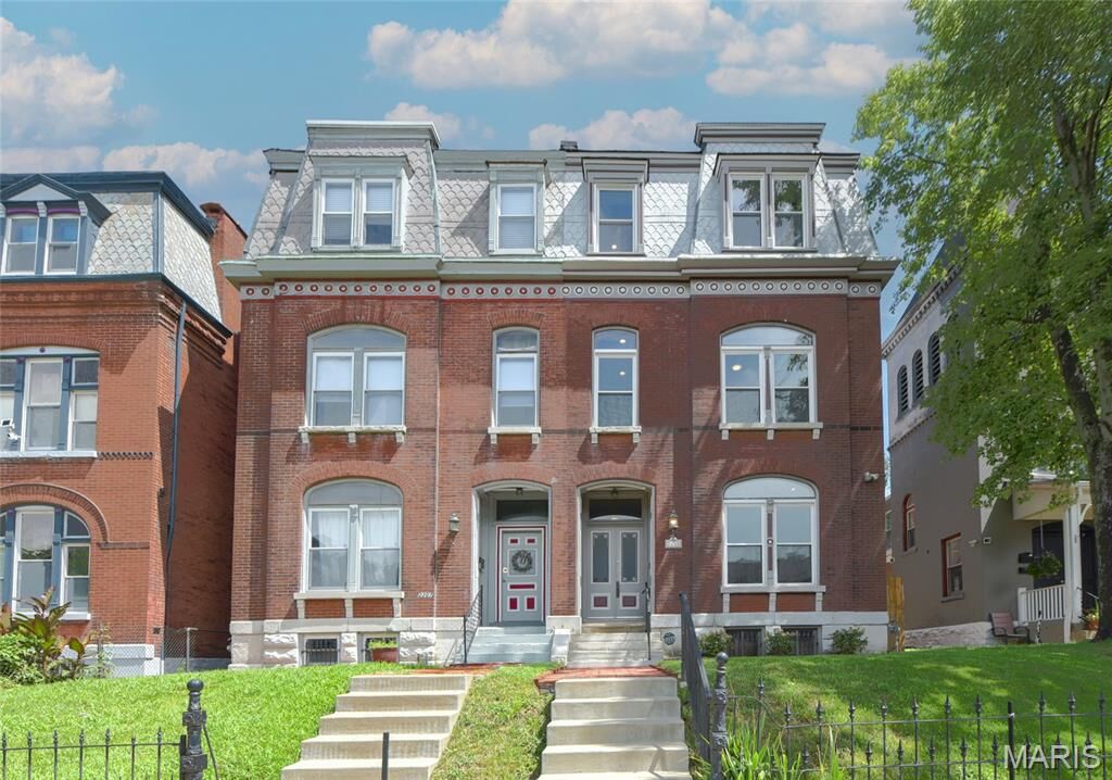 Property Photo: 2205 Sidney Street MO 63104