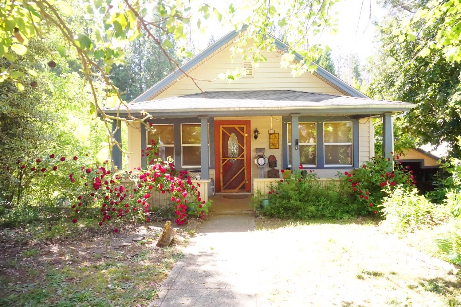 Property Photo:  516 Zion Street  CA 95959 
