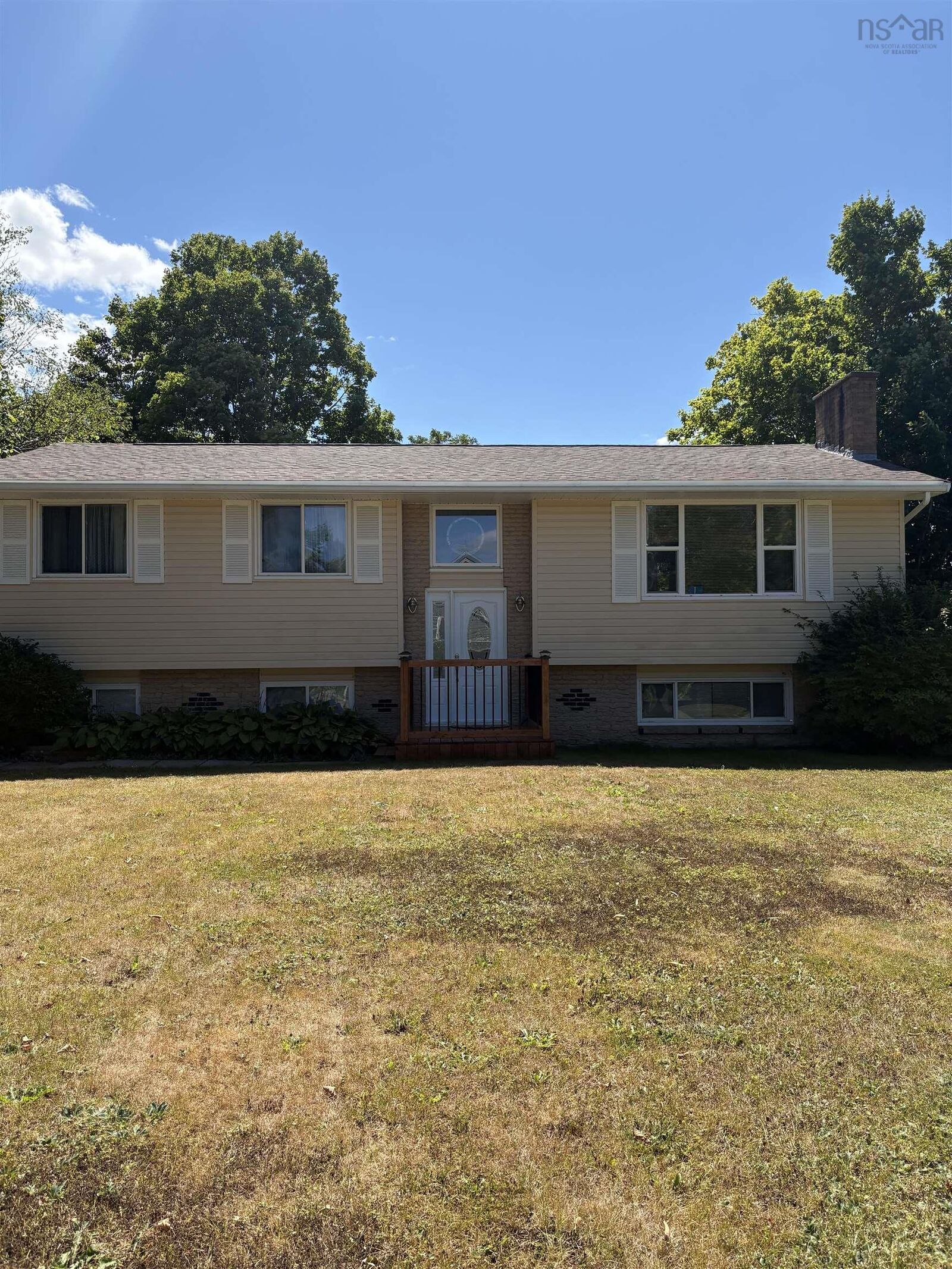 Property Photo: 1 Patricia Place NS B3E 1B1