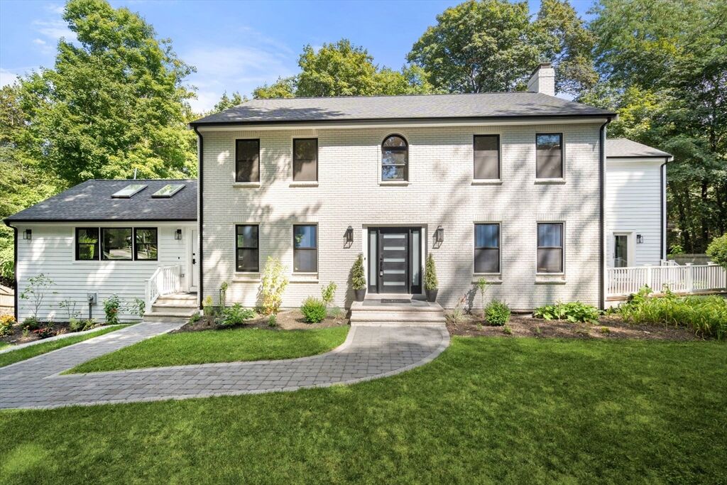 Property Photo: 7 Garden Road MA 02481