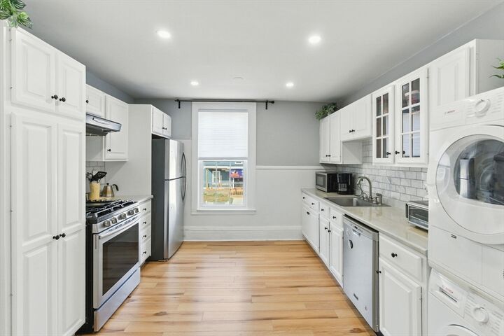 Property Photo: 35 Locust St 3 MA 01923