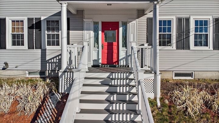 Property Photo:  48 Arlington Rd 2  MA 01801 