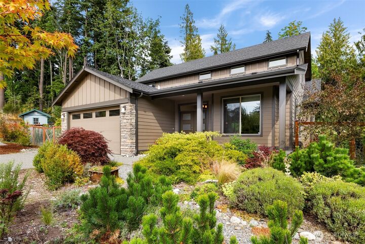 697  Chuckanut Drive N  Bellingham WA 98229 photo
