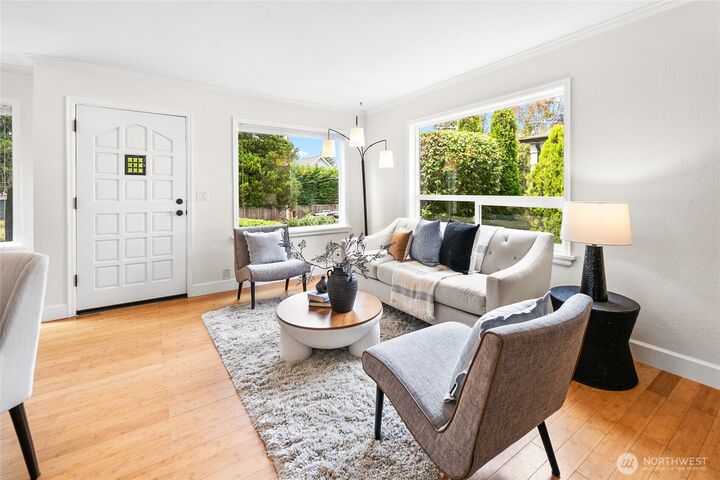 Property Photo:  14614  12th Avenue SW  WA 98166 