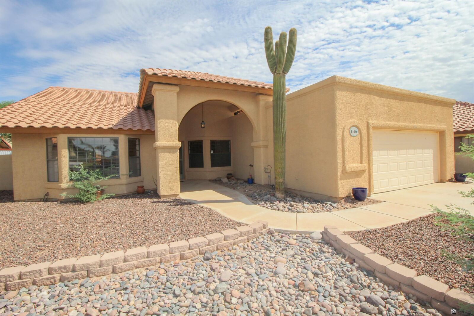Property Photo: 1146 W 37 Ln AZ 85365