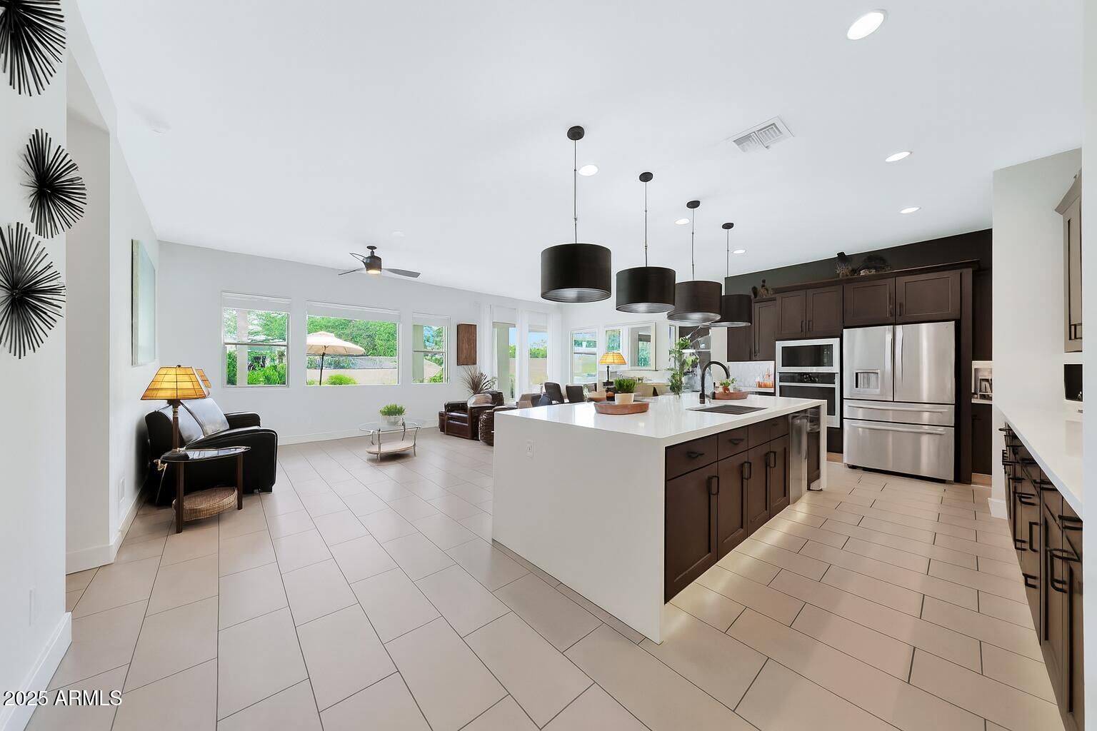 Property Photo:  2028 E Chama Drive  AZ 85024 