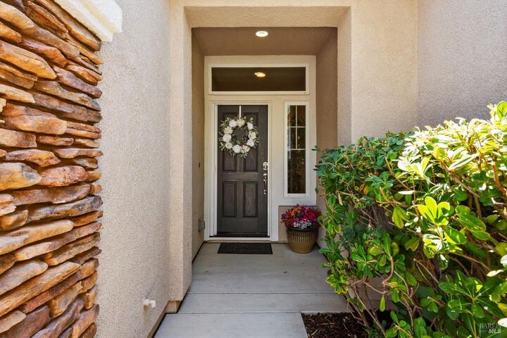 Property Photo:  499 Twin Lakes Lane  CA 94571 