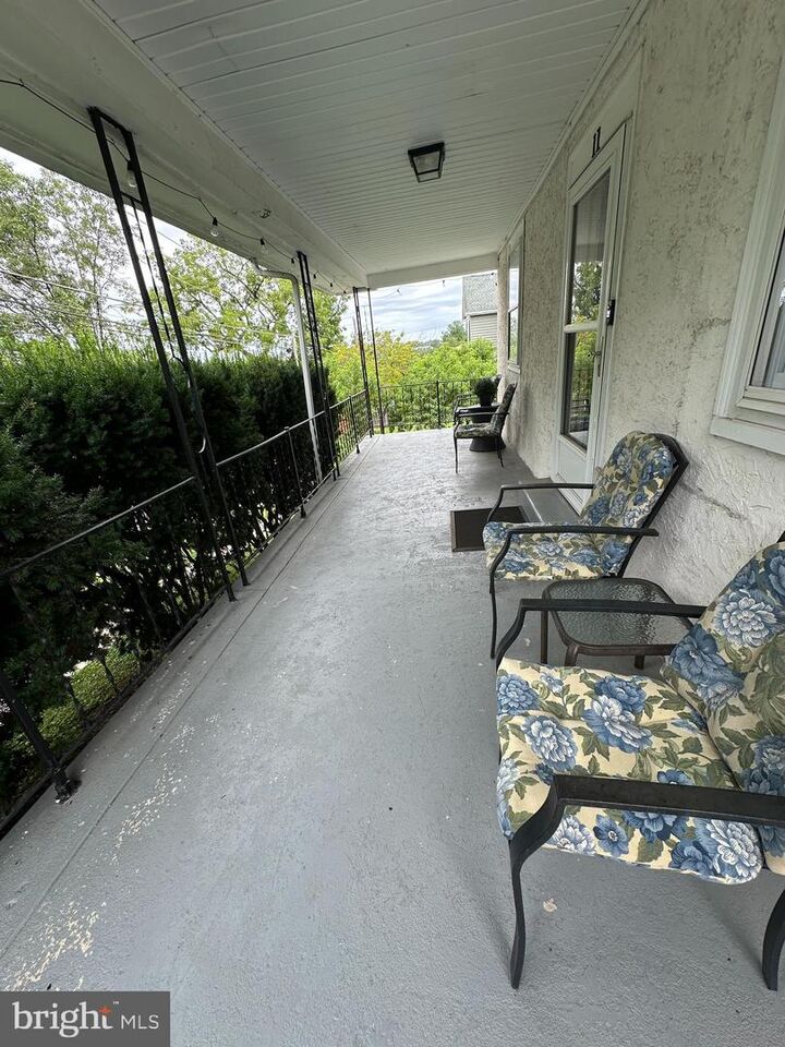 Property Photo:  11 Elmwood Avenue  PA 19004 