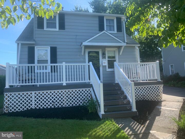 Property Photo: 32 Norwyn Road PA 19040