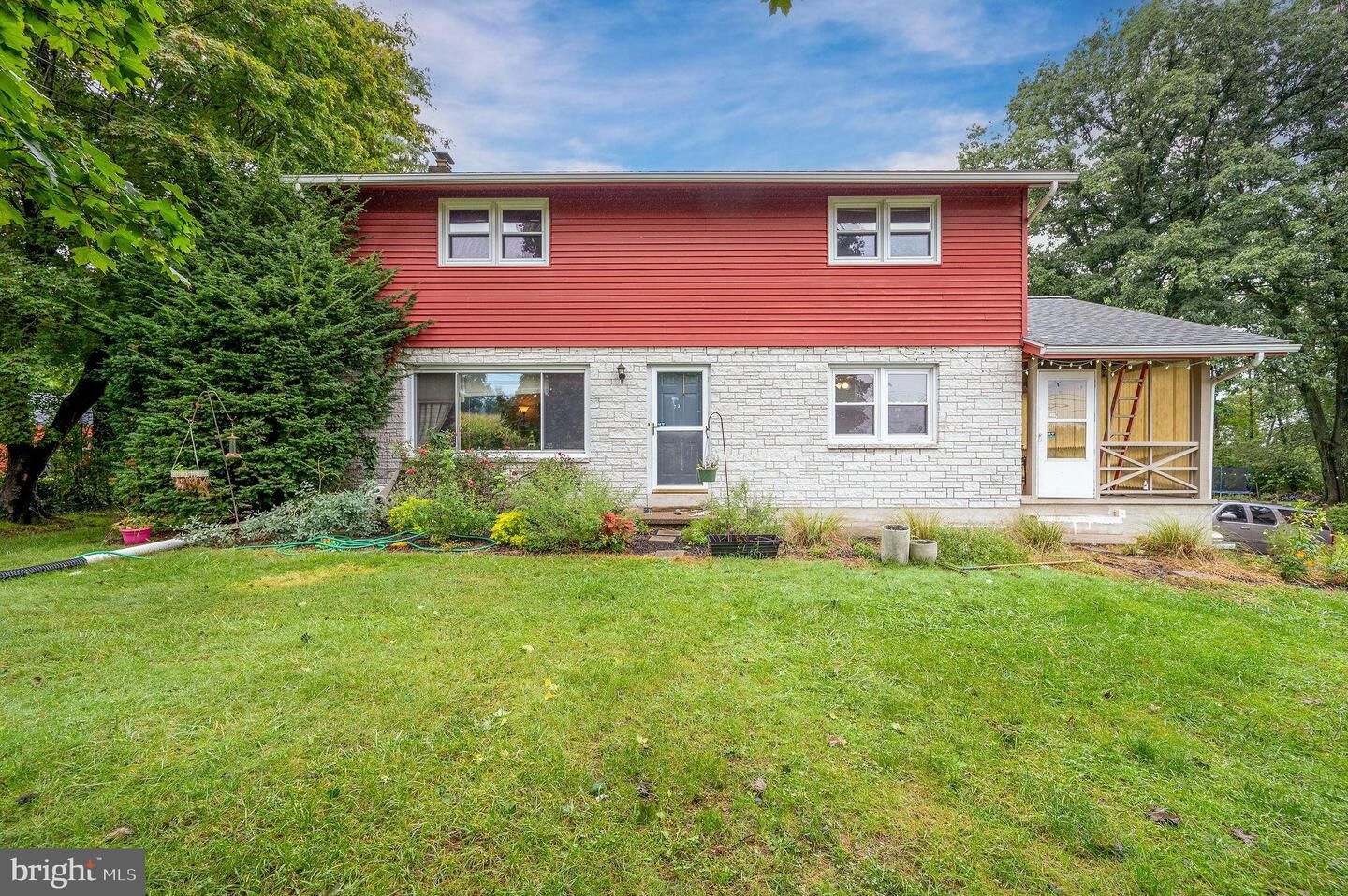 Property Photo:  635 Furnace Road  PA 19565 