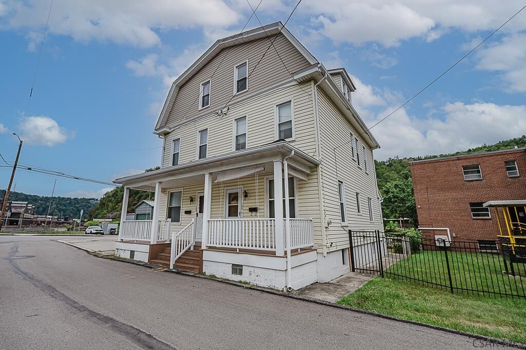Property Photo: 103-105 Iolite Avenue PA 15901