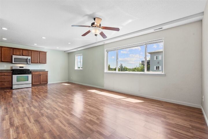 Property Photo:  3107 Johnson Avenue NW 4  IA 52405 