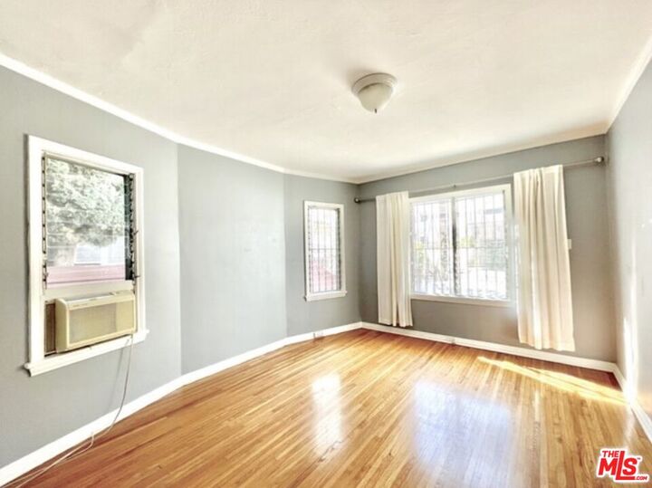 Property Photo: 227 N Swall Dr CA 90211