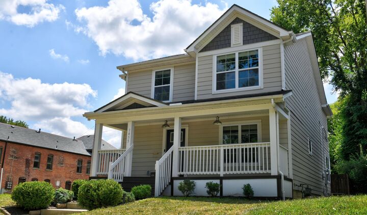 Property Photo:  1455 Franklin Avenue  OH 43205 
