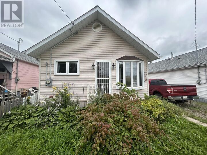 Property Photo:  113 Burns St  ON P0T 1C0 