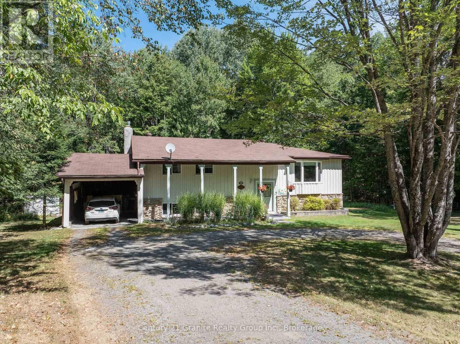 Property Photo: 179 Riverside Drive ON K0M 1S0