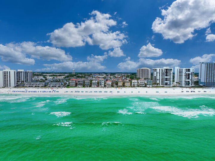 Property Photo: 502 Gulf Shore Drive 318 FL 32541