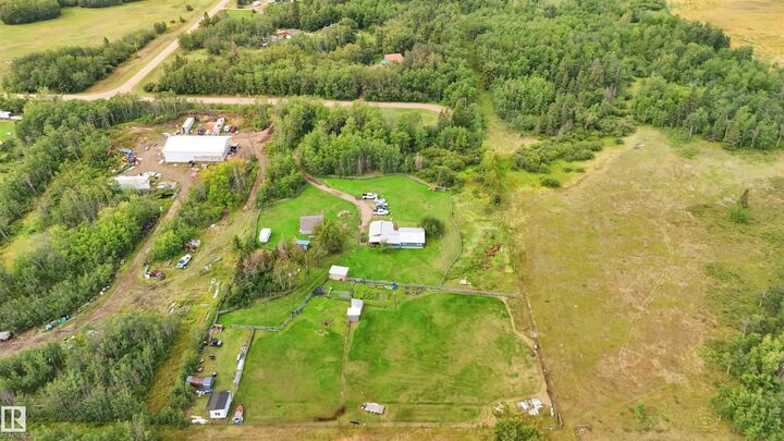 Property Photo: 19, 23422 Twp Rd 582 AB T0G 1L2