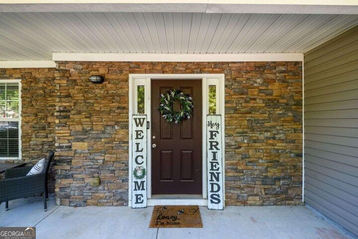 Property Photo: 4114 Waters End Lane GA 30039