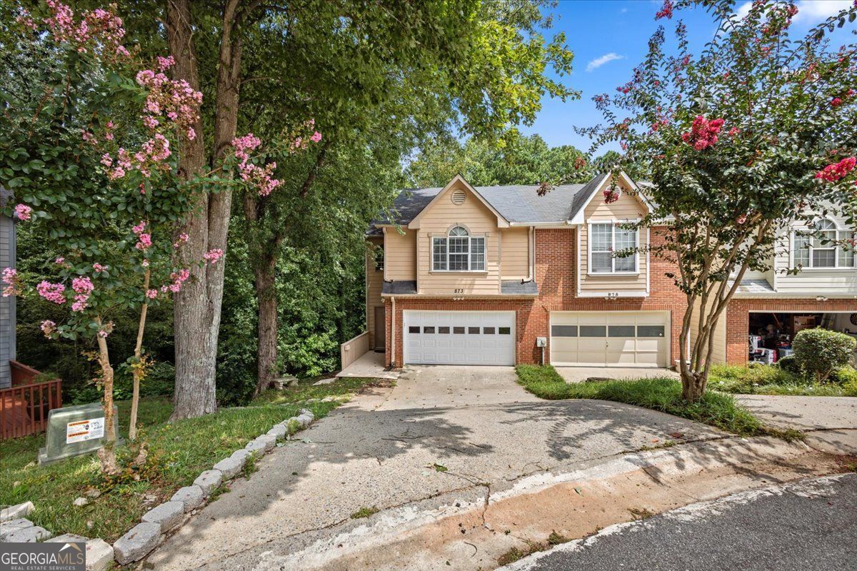 Property Photo: 873 Edgewater Circle GA 30062