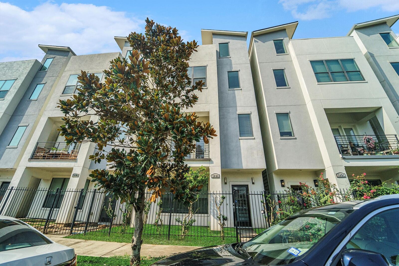 Property Photo: 1408 McIlhenny Street TX 77004