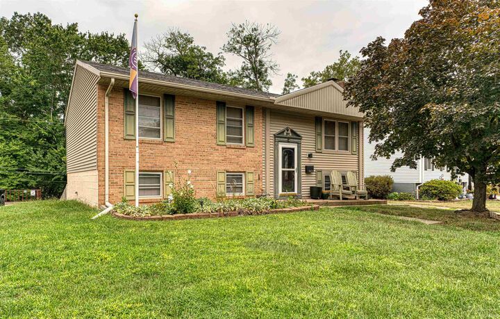 5900 Berry Lane  Evansville IN 47710 photo