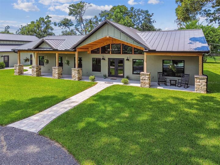 1517 Uncle Buds Lane  Lithia FL 33547 photo