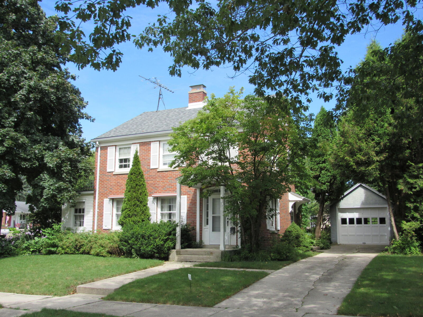 Property Photo:  538 Pine Tree Rd  WI 53044 