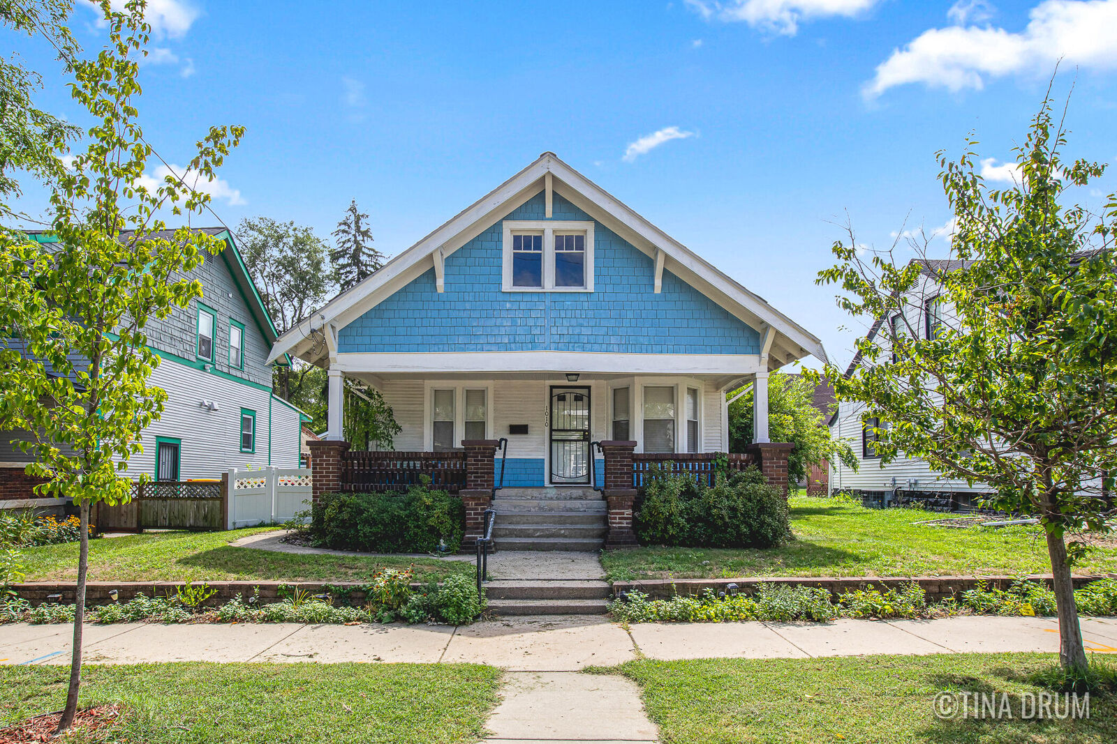 Property Photo:  1010 Oakdale Street SE  MI 49507 