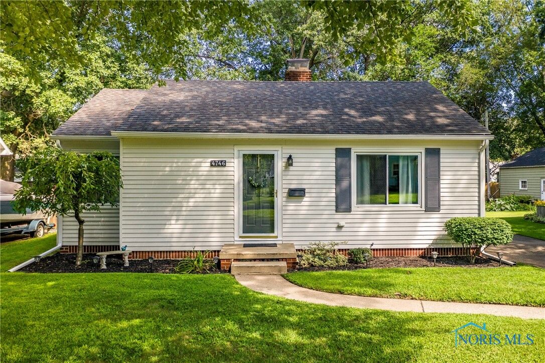 Property Photo:  4746 Hannaford Drive  OH 43623 