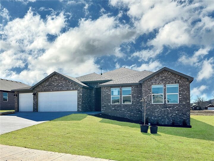 1021 Vista Avenue  Prairie Grove AR 72753 photo