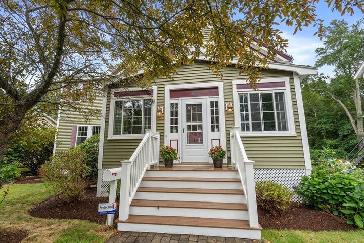 Property Photo: 62 Ferncroft Rd MA 02186