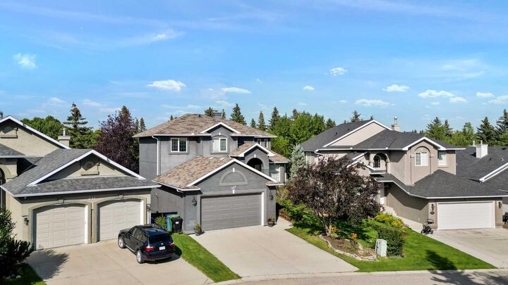 Photo de la propriété: 327 Valley Springs Terrace NW AB T3B 5P7