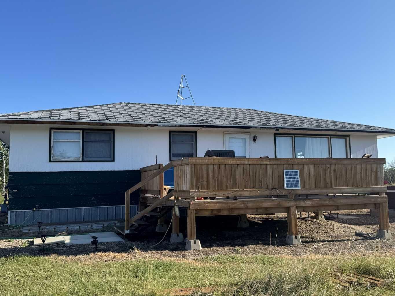 Property Photo:  442039 Rge Rd 95  AB T0B 2H0 