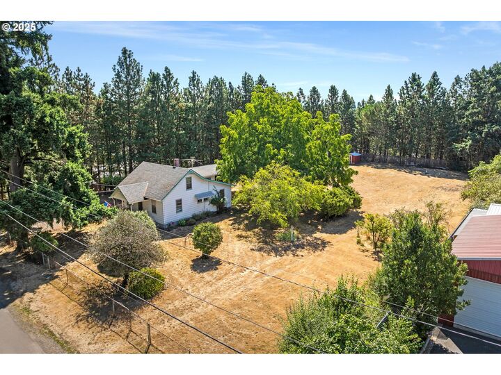 Property Photo: 7400 SE Otty St OR 97222