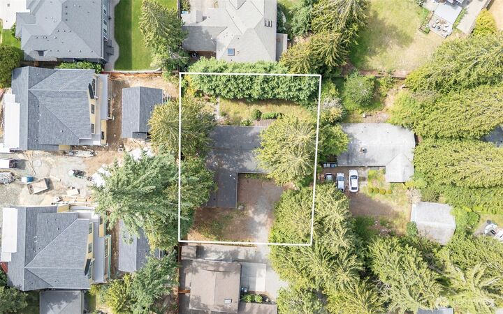Property Photo: 12709 NE 80th Lane WA 98033