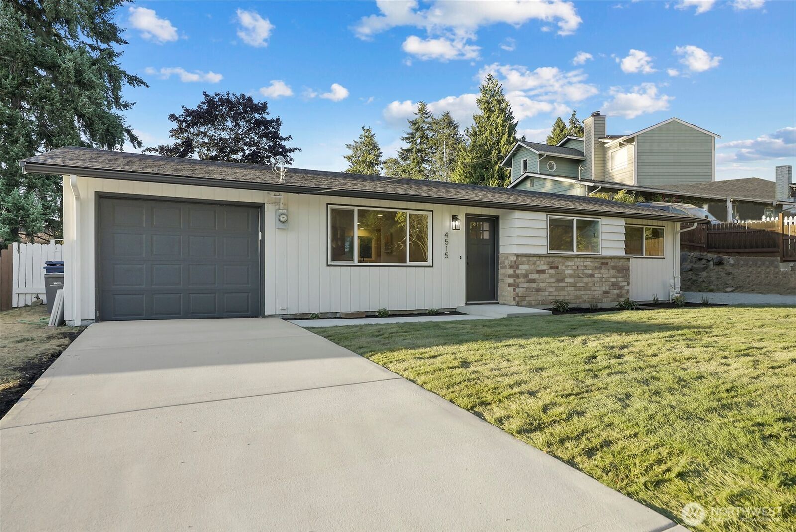 Property Photo:  4515  181st Place SW  WA 98037 