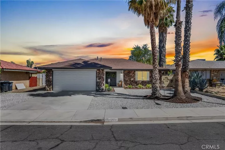 594 Montebello Place  Hemet CA 92543 photo