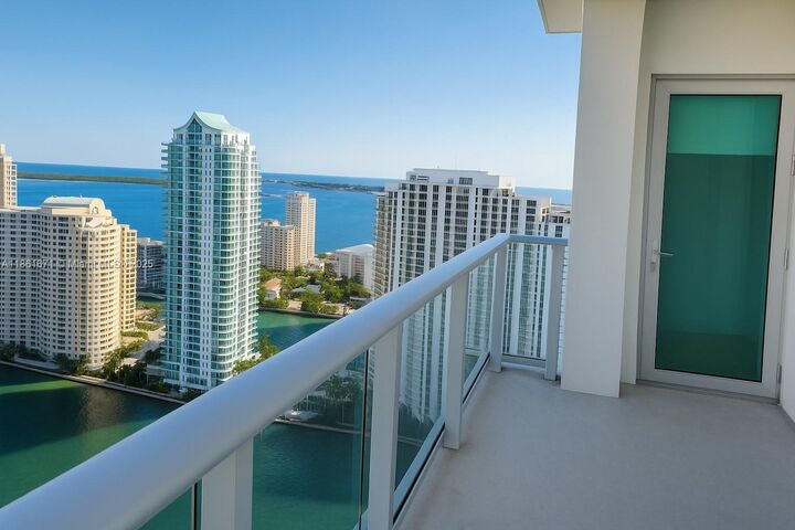 Property Photo:  300 S Biscayne Blvd T-3714  FL 33131 