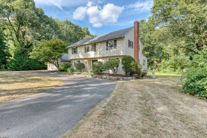 Property Photo: 109 Bittersweet Hill CT 06109