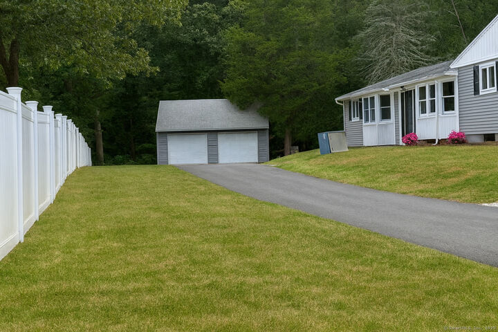 Property Photo: 11 Pond Circle Road CT 06498