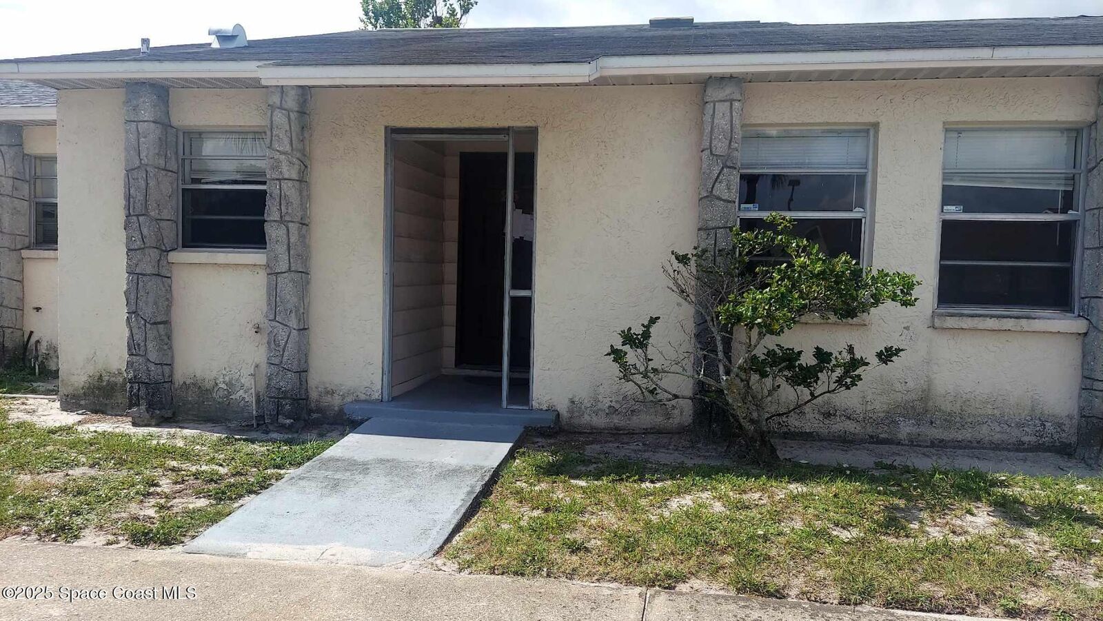Property Photo:  1514 Clearlake Road  FL 32922 