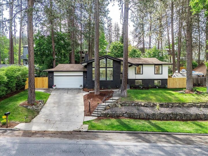 Property Photo:  4427 W Shawnee Ave  WA 99208 
