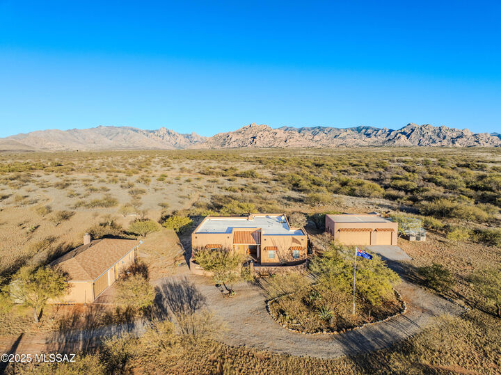 Property Photo:  4441 E De Vaca Circle  AZ 85630 