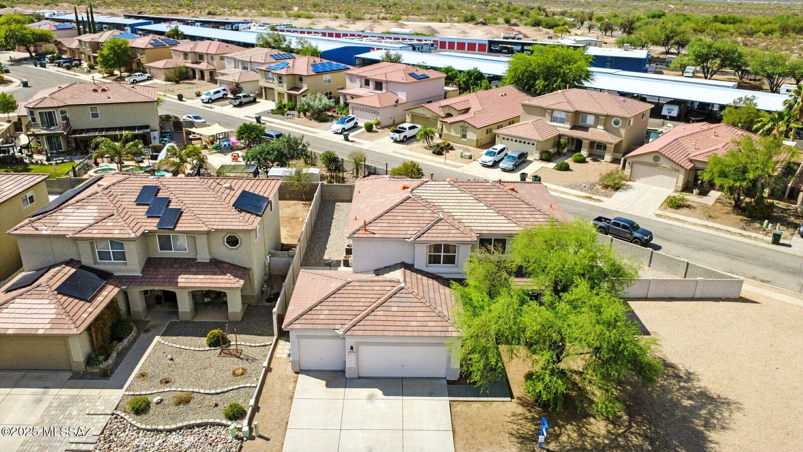 Property Photo: 8464 E Via Cortina De Madera AZ 85747