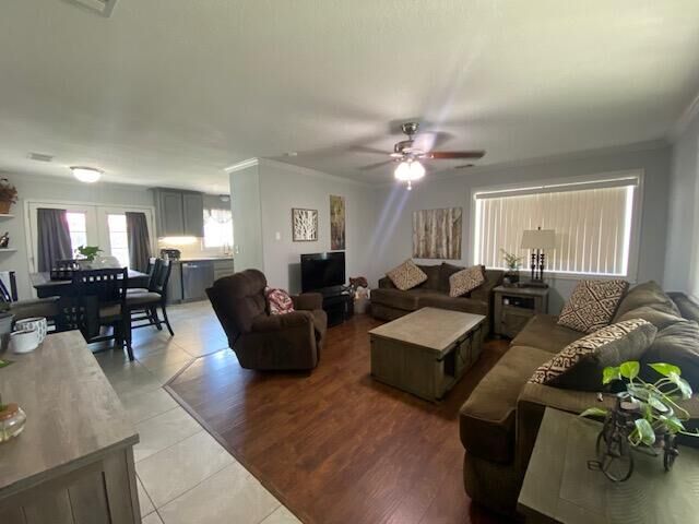 Property Photo: 1375 Westside Street CA 93257
