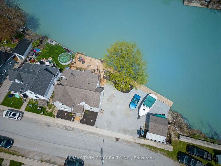 310 Emily Street  Chatham-Kent ON N8A 4K3 photo